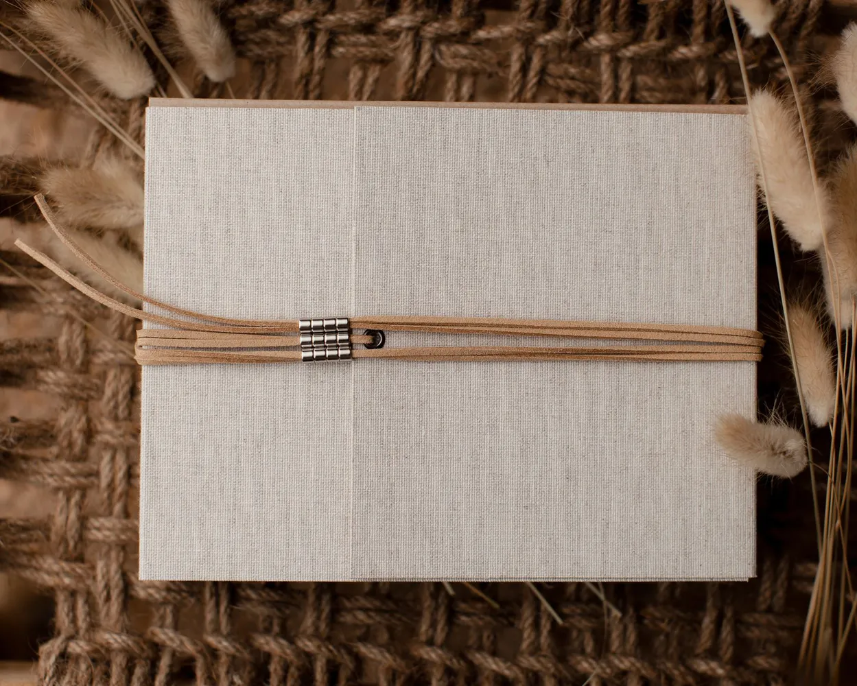 Estuche con diferentes texturas